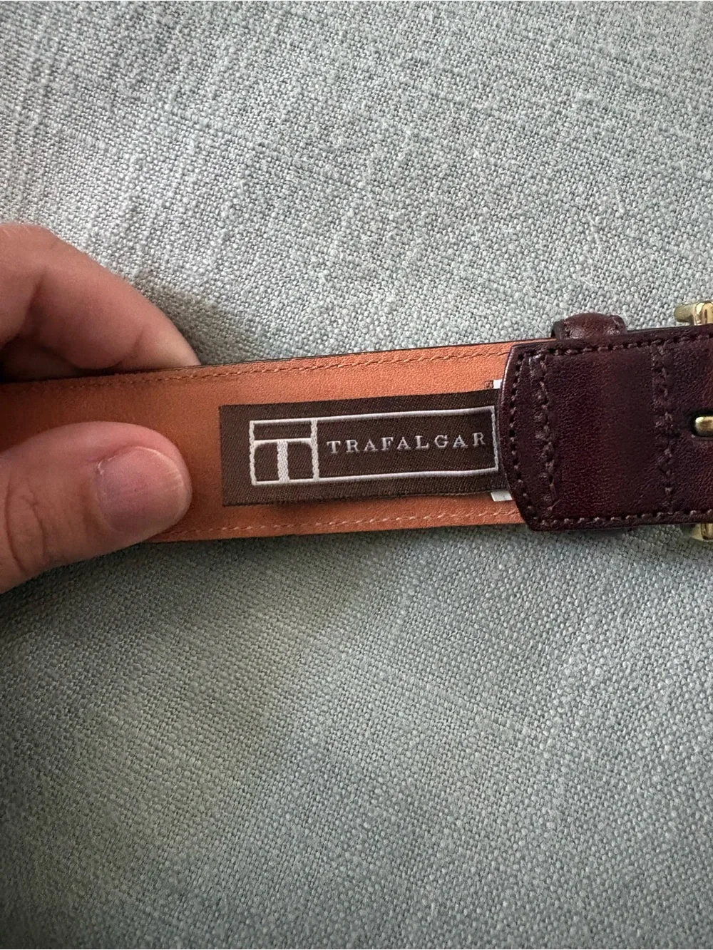 Trafalgar Cortina Leather Belt Men’s Size 42 Mahogany Brown Gold Buckle